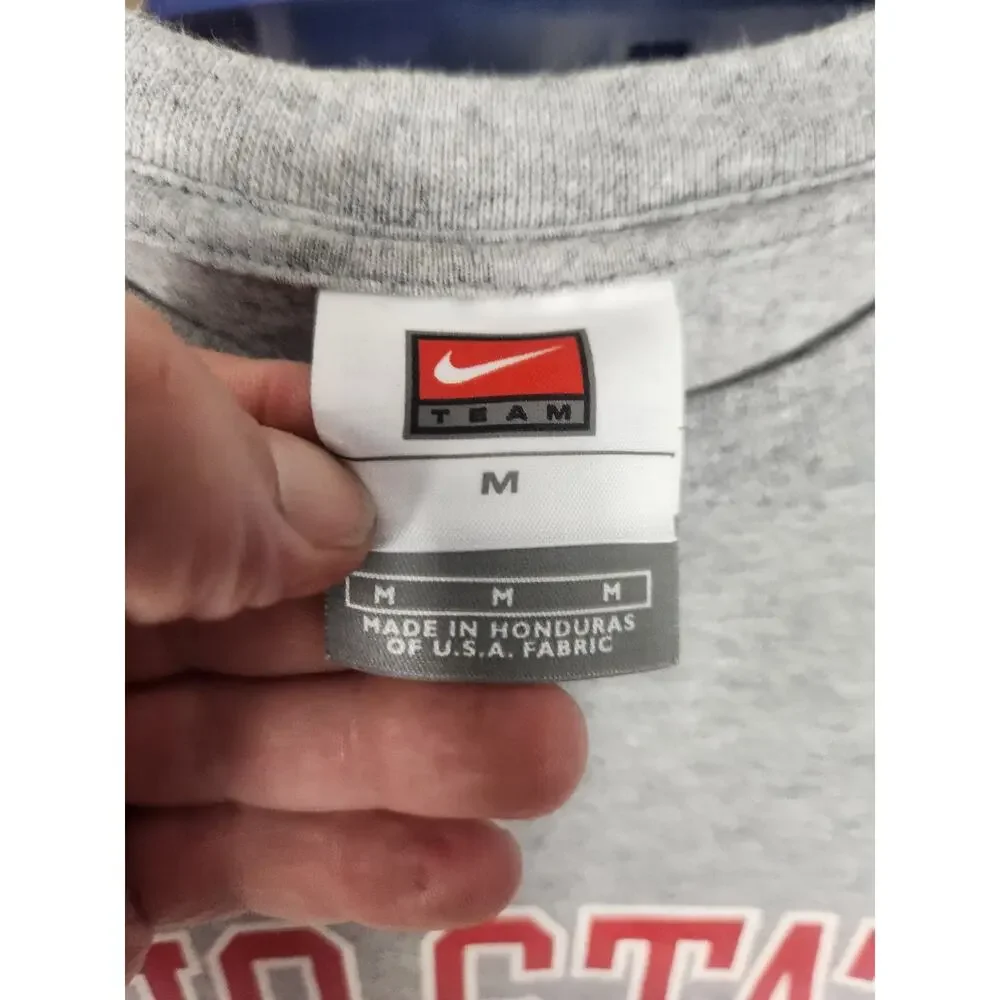 Vintage Y2K Ohio State Nike Center Swoosh T men's medium